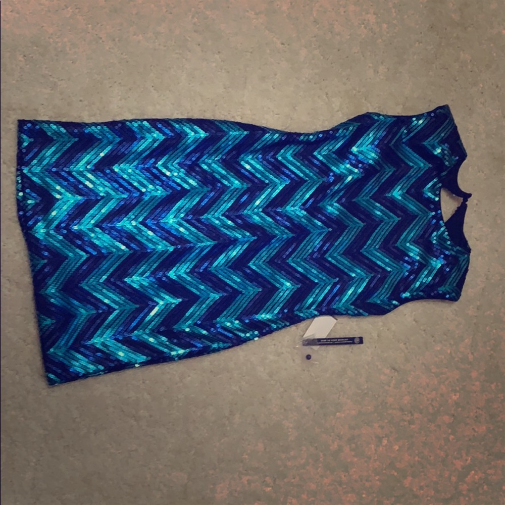 Cute cocktail sequin dress